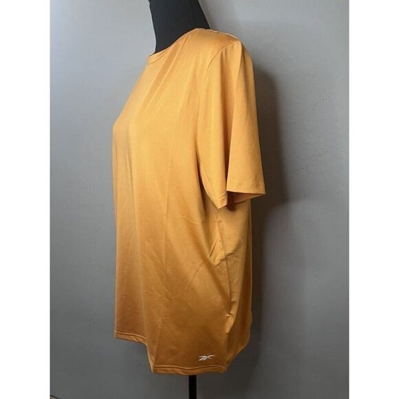 Reebok Women’s Speedway T-shirt Peach Fuzz Color 2X NWT $25 MSRP - Picture 5 of 11